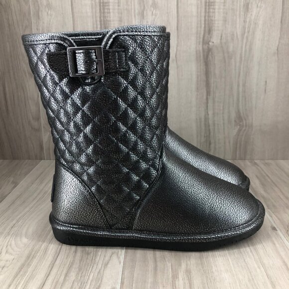 BearPaw Shoes - Bearpaw Boots Womens 8 Leigh Anne Metallic Gray Slip On Lined Quilted Winter